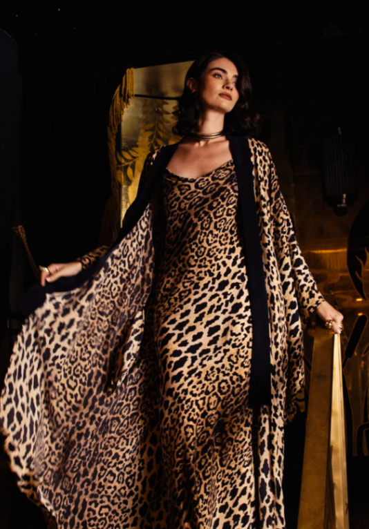 Leo Mystique Anya Oriental Kimono Robe