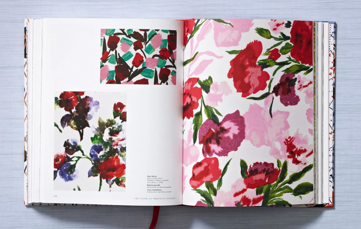 The Book of Printed Fabrics. From the 16th century until today