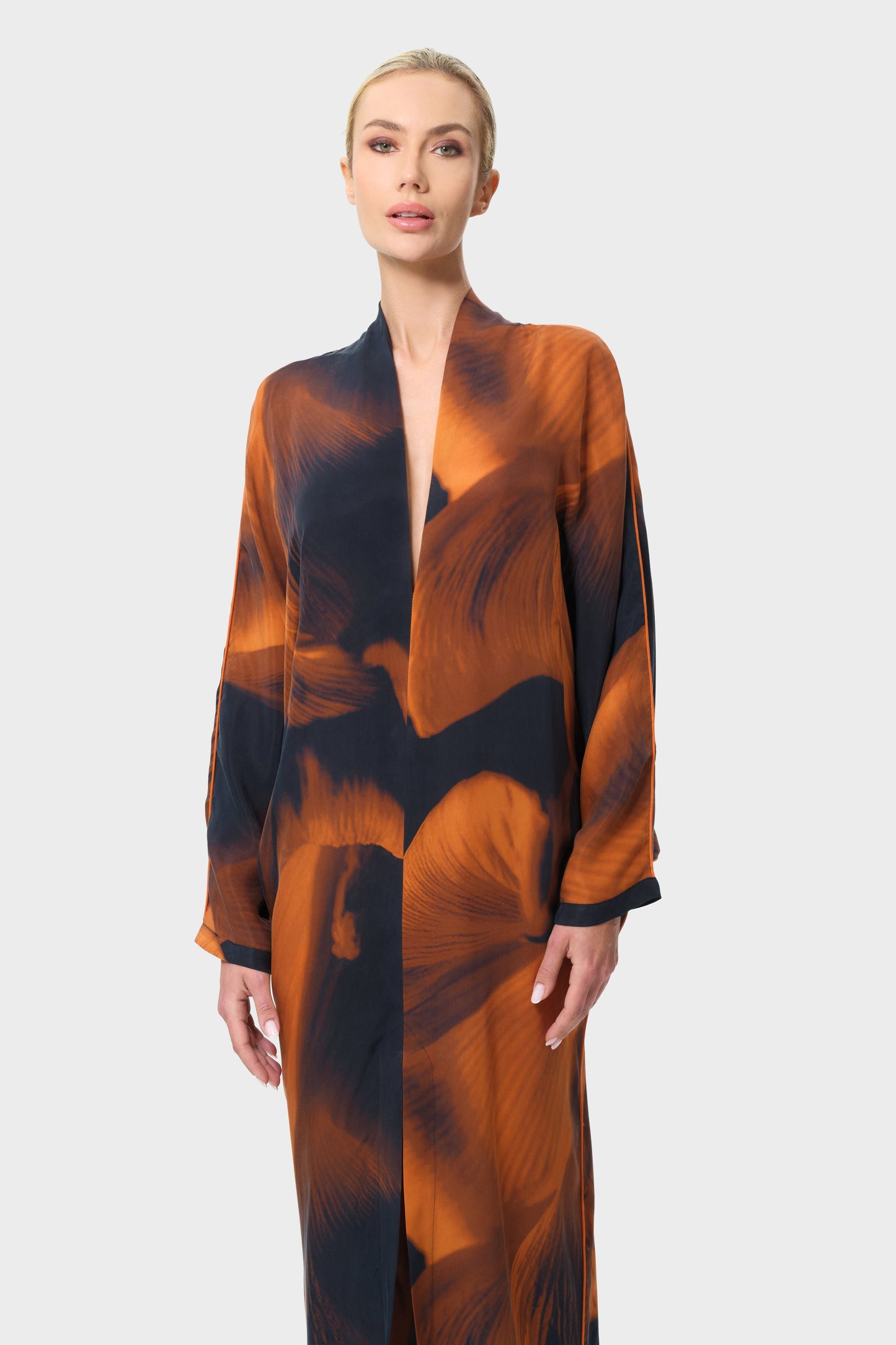 Loren Calypso Taylor Bat Sleeve Dress-niLuu