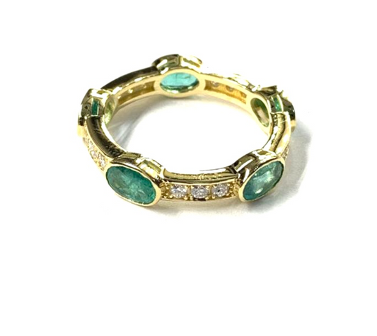 OVAL EMERALD DIAMOND RING