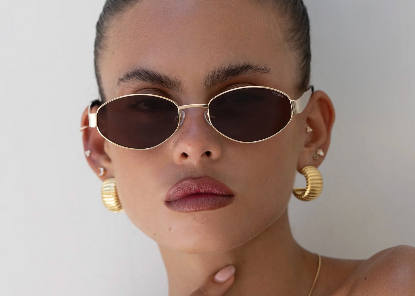 Soho  Sunglass-Gold/Brown