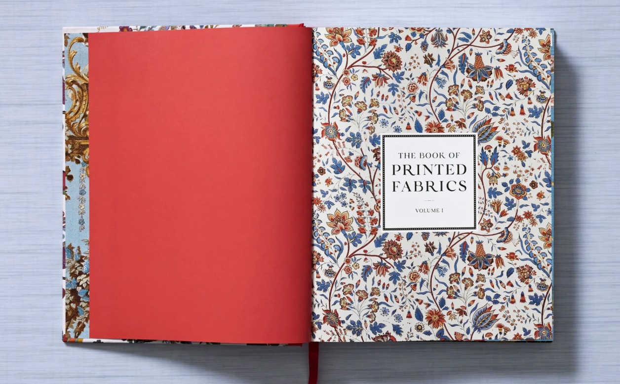 The Book of Printed Fabrics. From the 16th century until today