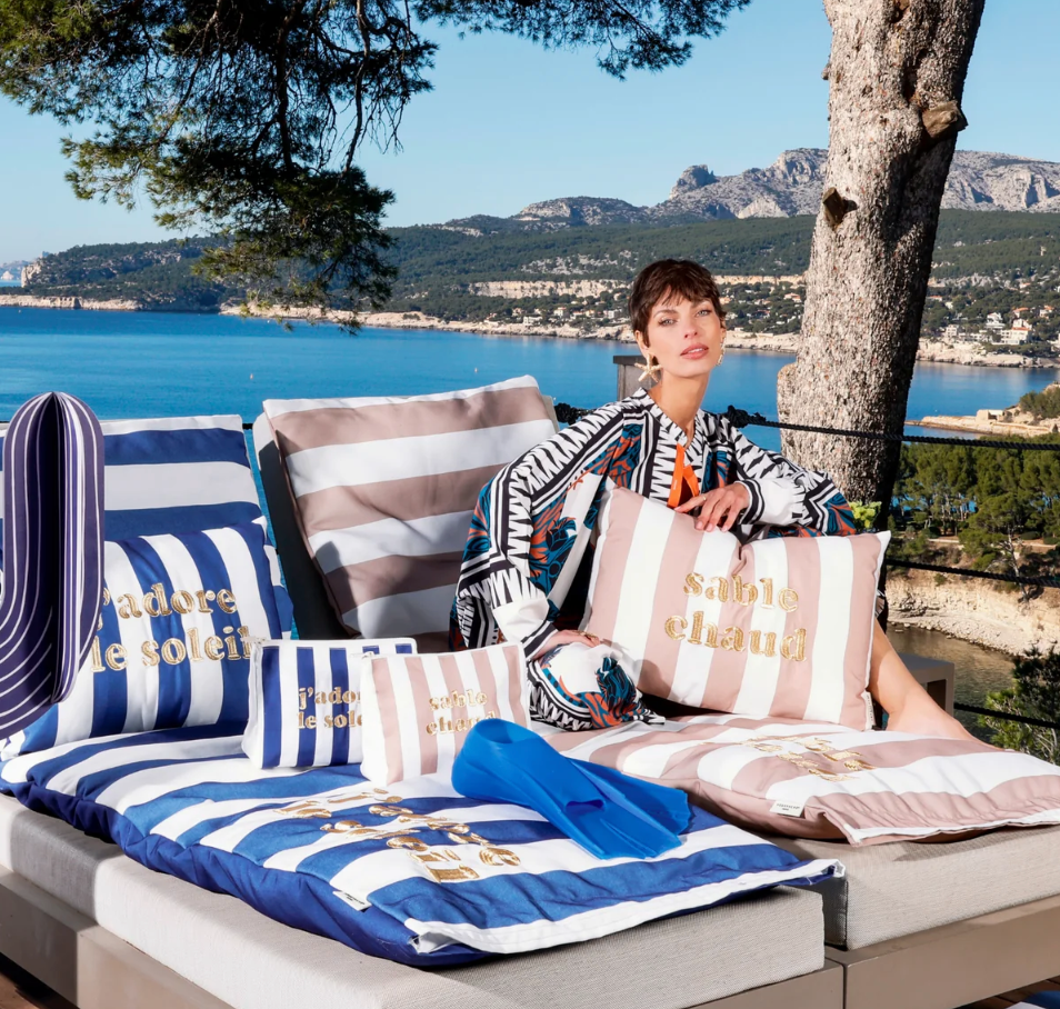 J'adore le Soleil Washbag